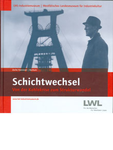 Golombek, Jana/Dietmar Osses
Essen (Klartext-Verlag) 2011, ISBN 978-3-8375-0595-5

Dieser als Katalog zur Ausstellung im LWL-Industriemuseum Zeche Hannover in Bochum 2011 erschienene Band vereinigt die Beschreibungen der Ausstellungsobjekte sowie grundlegende Beiträge zur Geschichte der regionalen De-industrialisierung und zu einigen Verfahren und ökonomischen wie kulturellen Zielkonzepten des Strukturwandels. Am Beispiel der Stadt Bochum werden mit der Ansiedlung der Graetz-Fernsehwerke, des Automobilherstellers Opel und der Ruhr-Universität frühe Bemühungen um einen strukturellen Wandel näher beleuchtet.